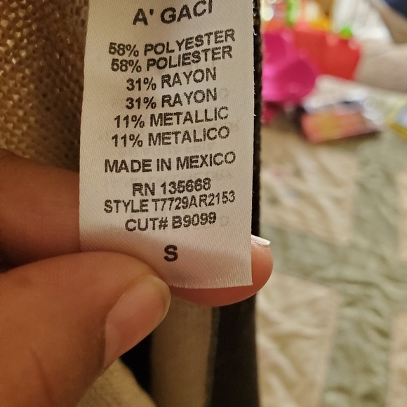 Shirt - Picture 4 of 4